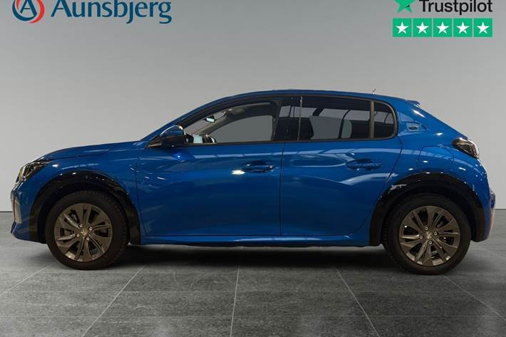 Blå Peugeot e-208 fra 2021