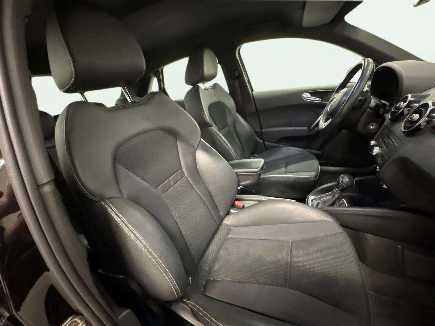 Sort Audi A1 fra 2014