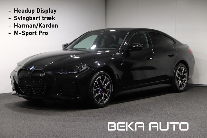 Sort BMW i4 fra 2023 set udefra