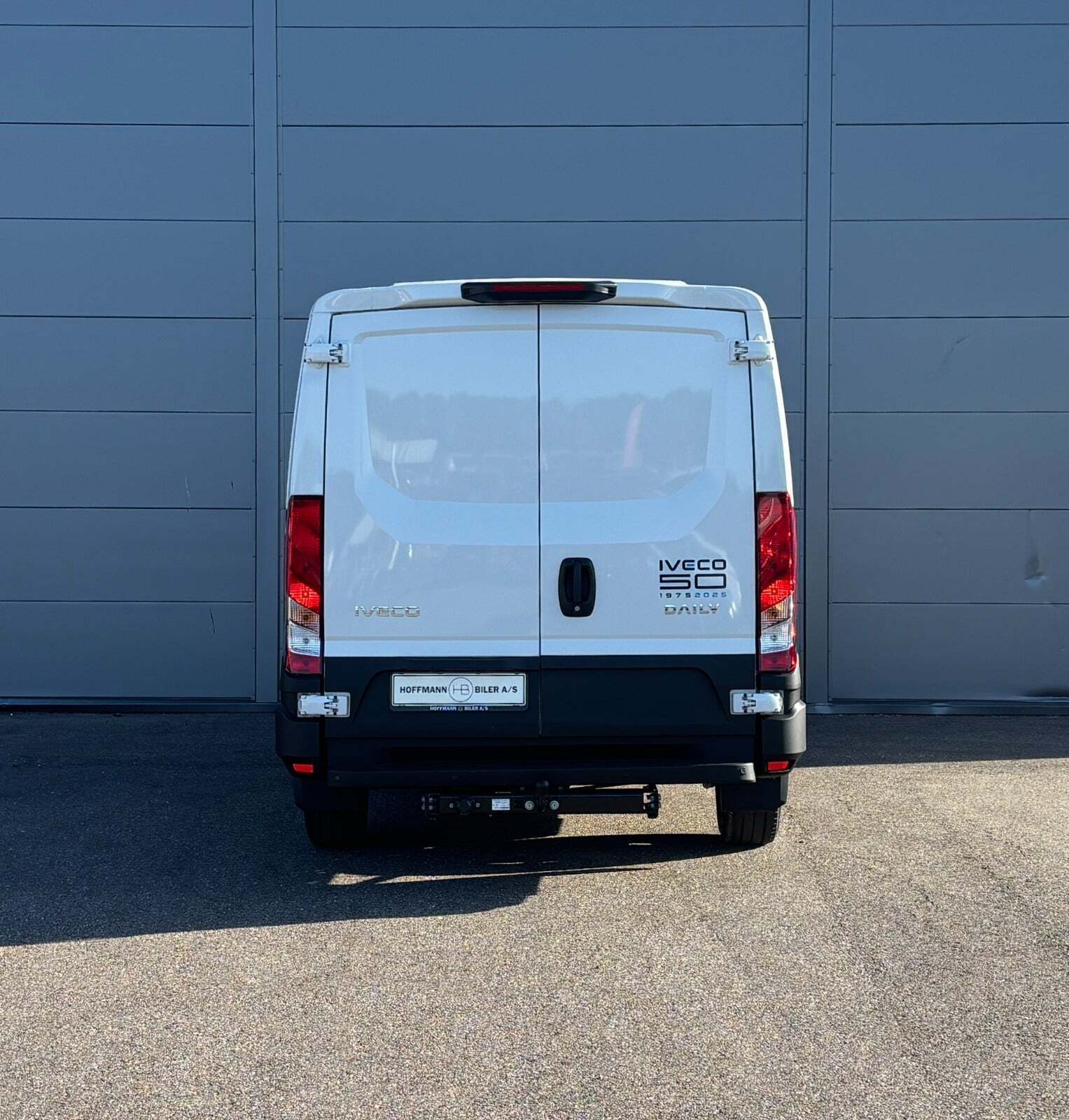 Iveco Daily 2,3 35S16 9m³ Van AG8