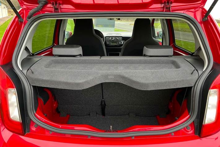 Rød Skoda Citigo fra 2016