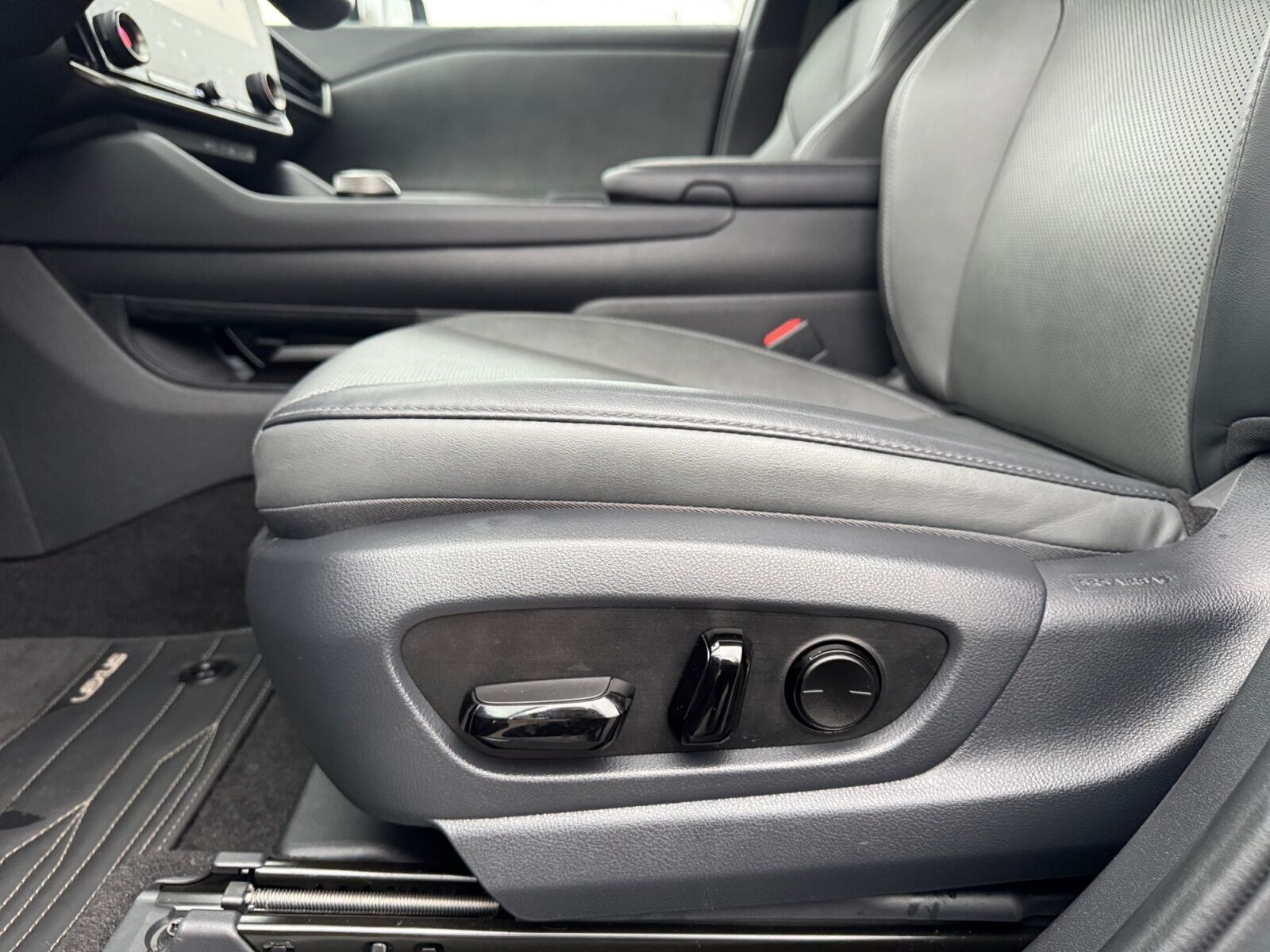 undefined Lexus RZ fra 2024