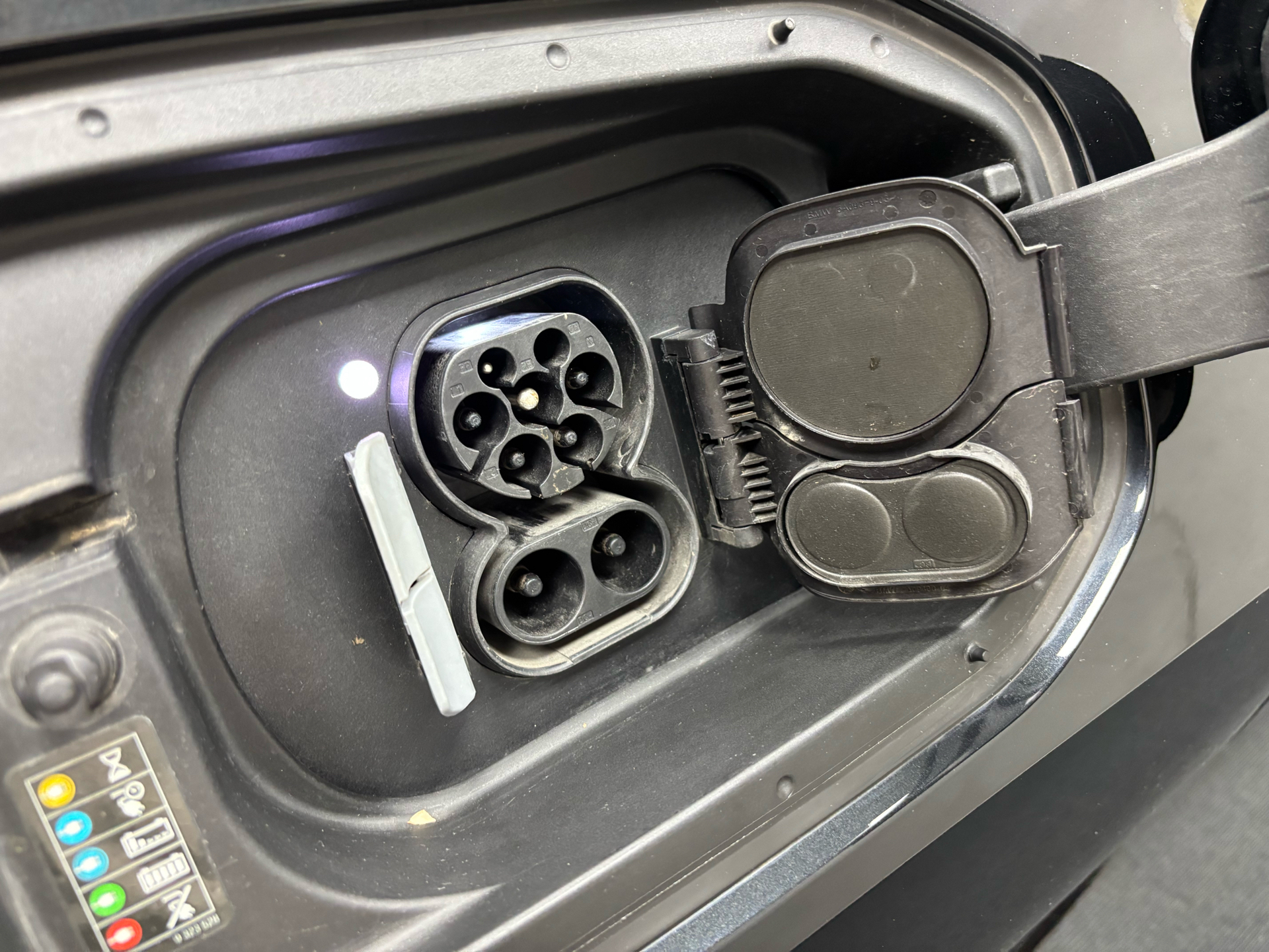 Sort BMW iX fra 2022