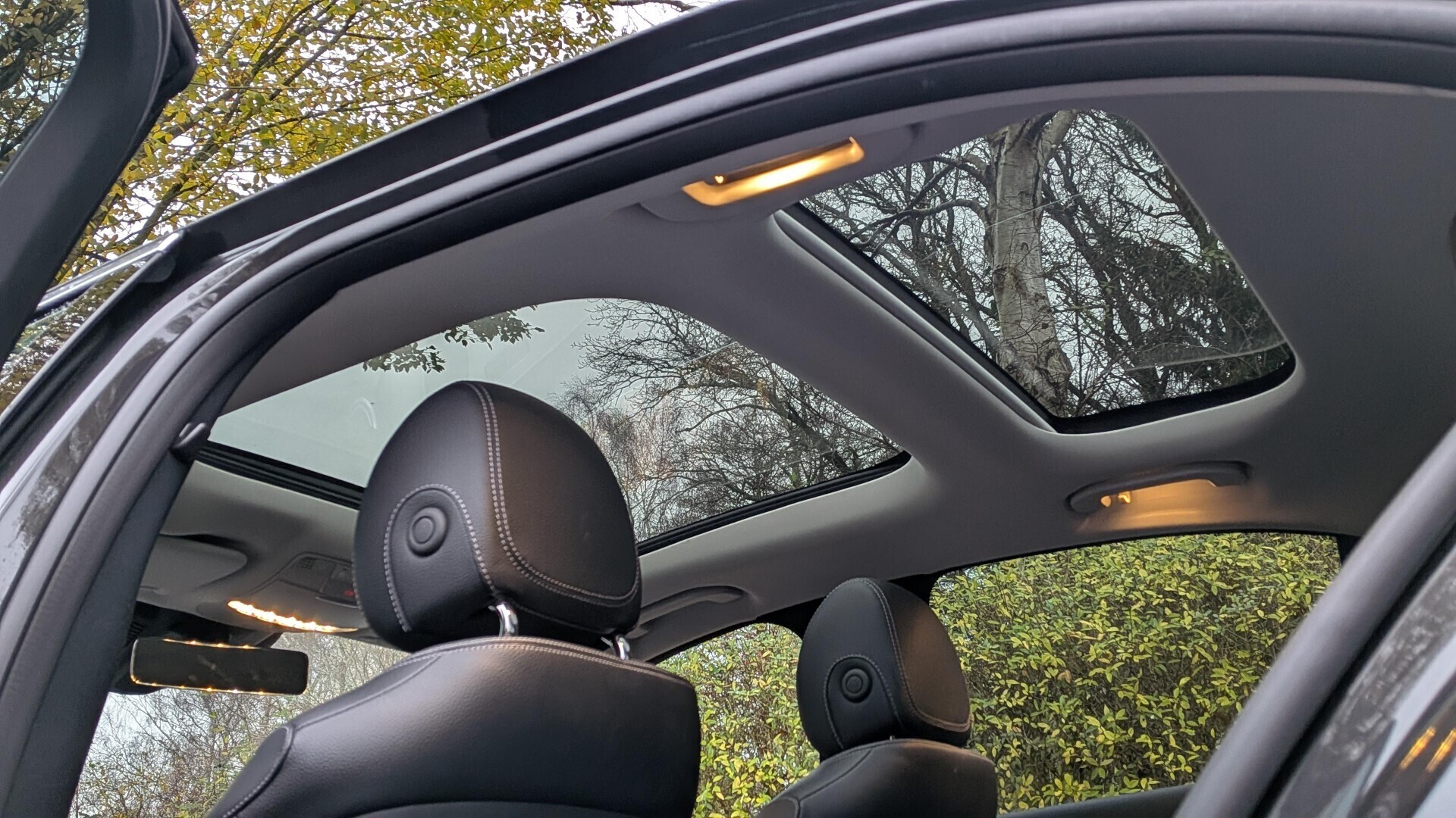 Mercedes E300 e 2,0 lugin-hybrid AMG Line 9G-Tronic 320HK 9g Aut.