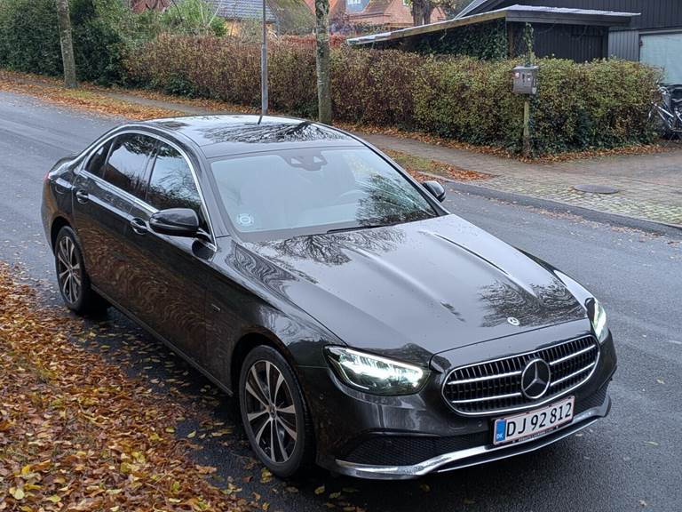 Mercedes E300 e 2,0 lugin-hybrid AMG Line 9G-Tronic 320HK 9g Aut.