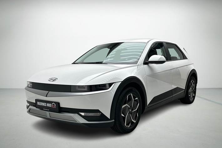 Hvid Hyundai Ioniq 5 fra 2022 set udefra