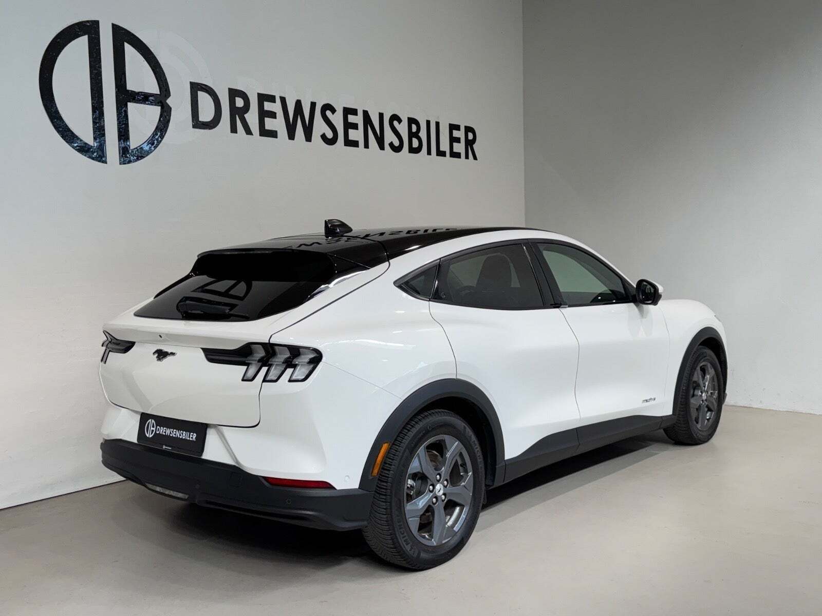 Ford Mustang Mach-E 75 Standard Range