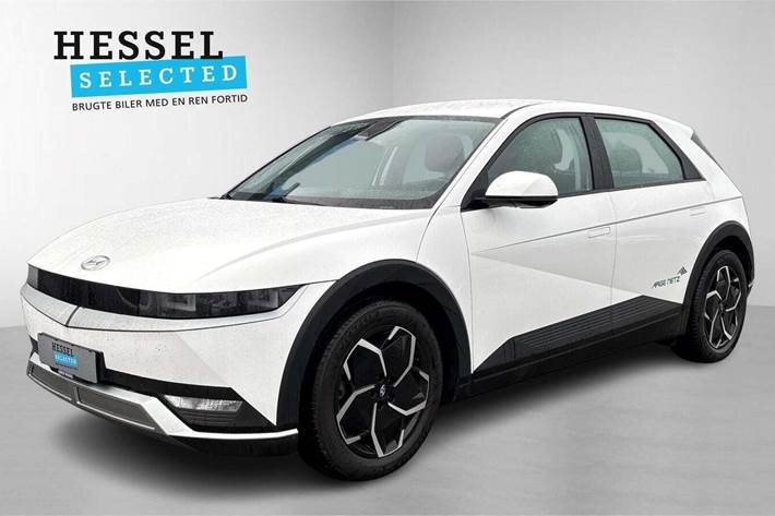 Hvid Hyundai Ioniq 5 fra 2022 set udefra