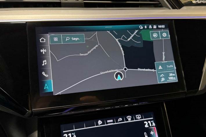 Grå Audi e-tron fra 2022