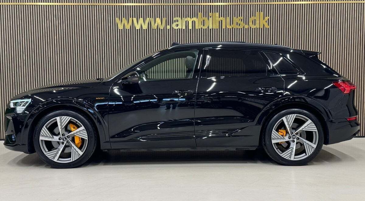 Audi e-tron 55 Black Edition S-line quattro