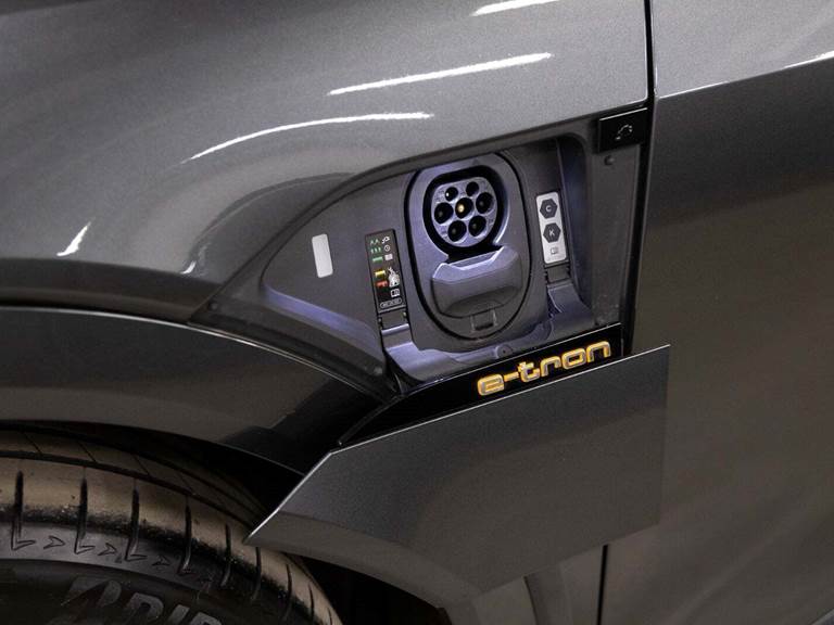 Audi e-tron 55 S-line quattro