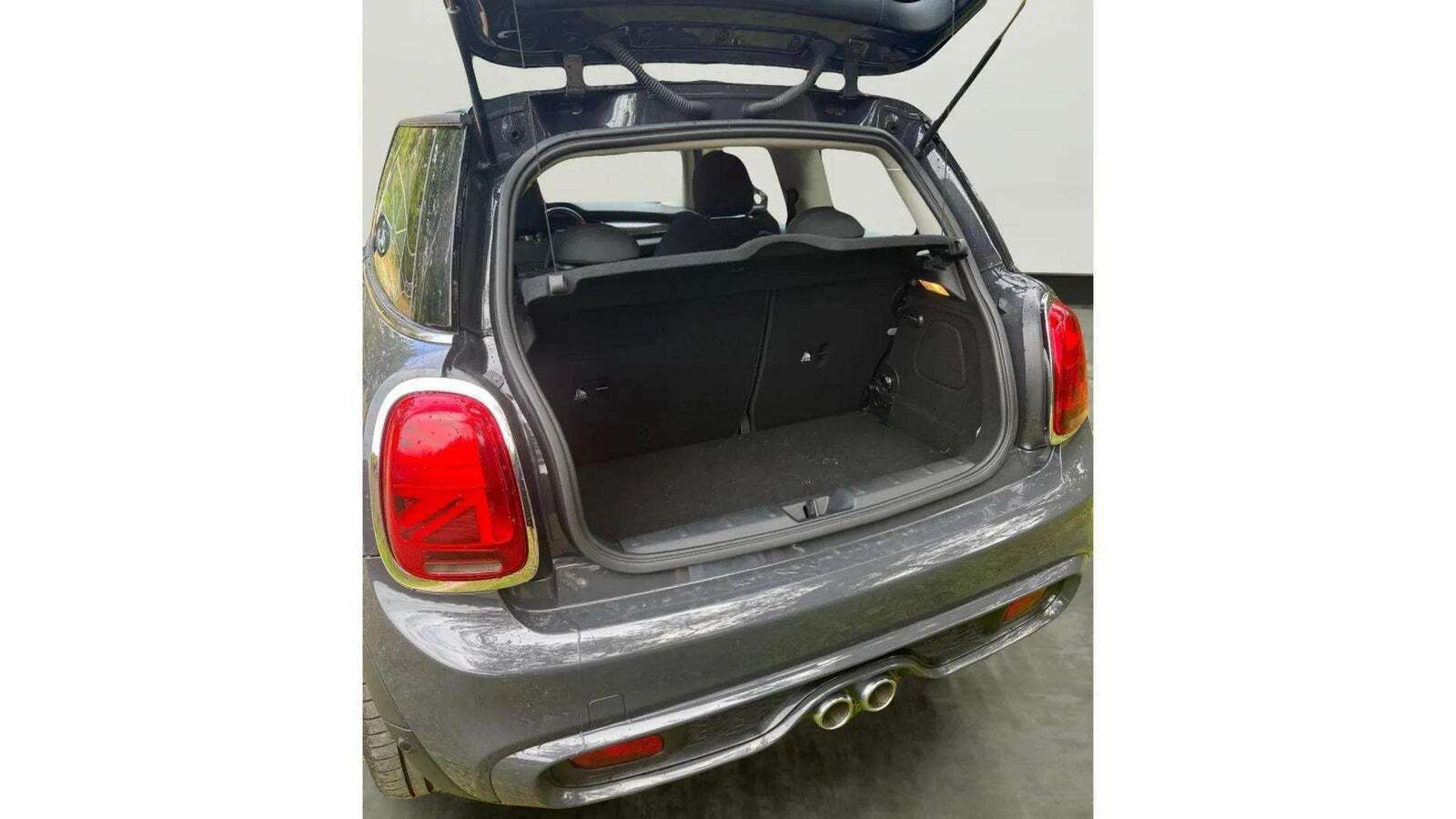 Grå Mini Cooper S fra 2020