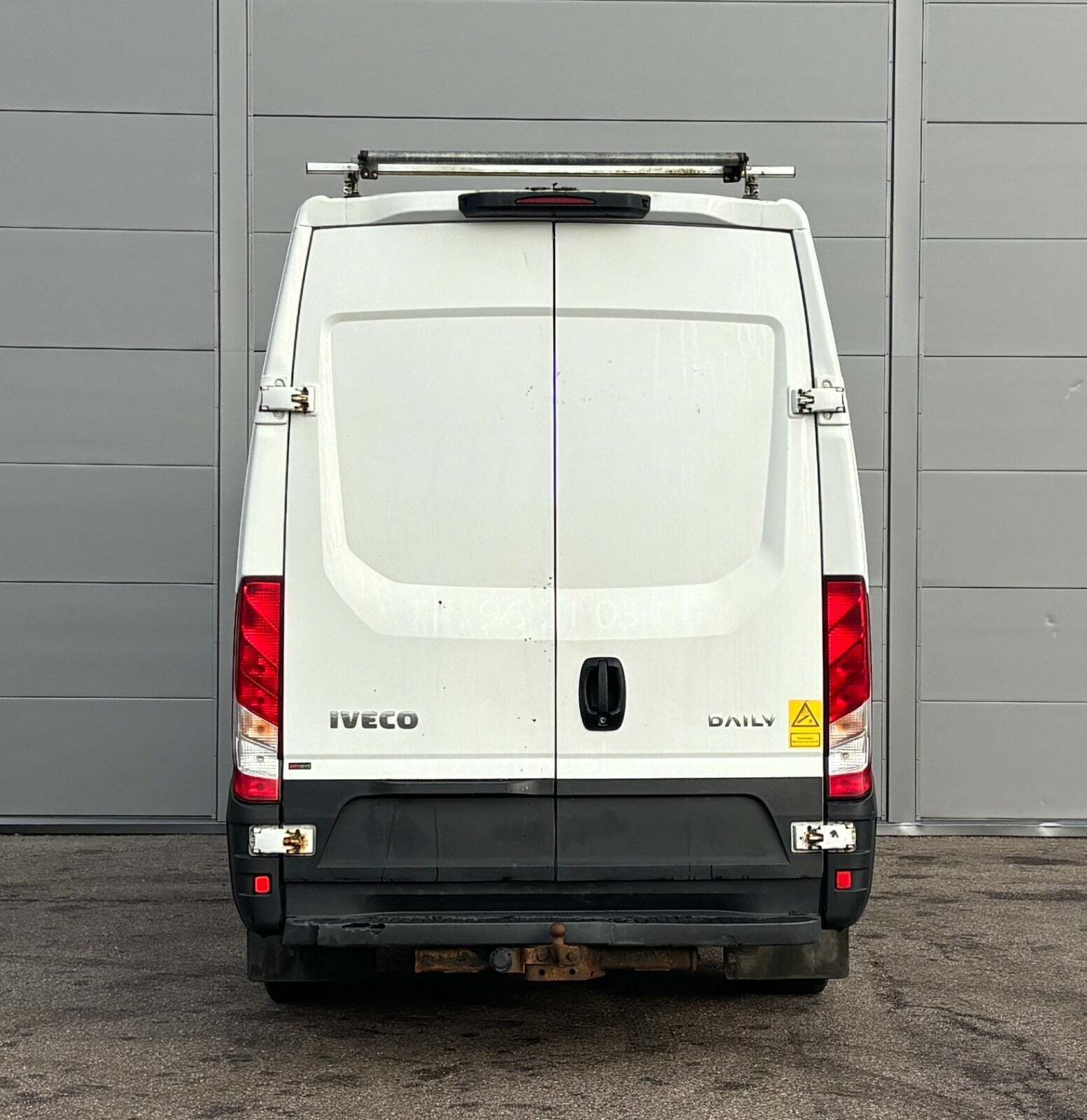 Iveco Daily 3,0 35S17 12m³ Van