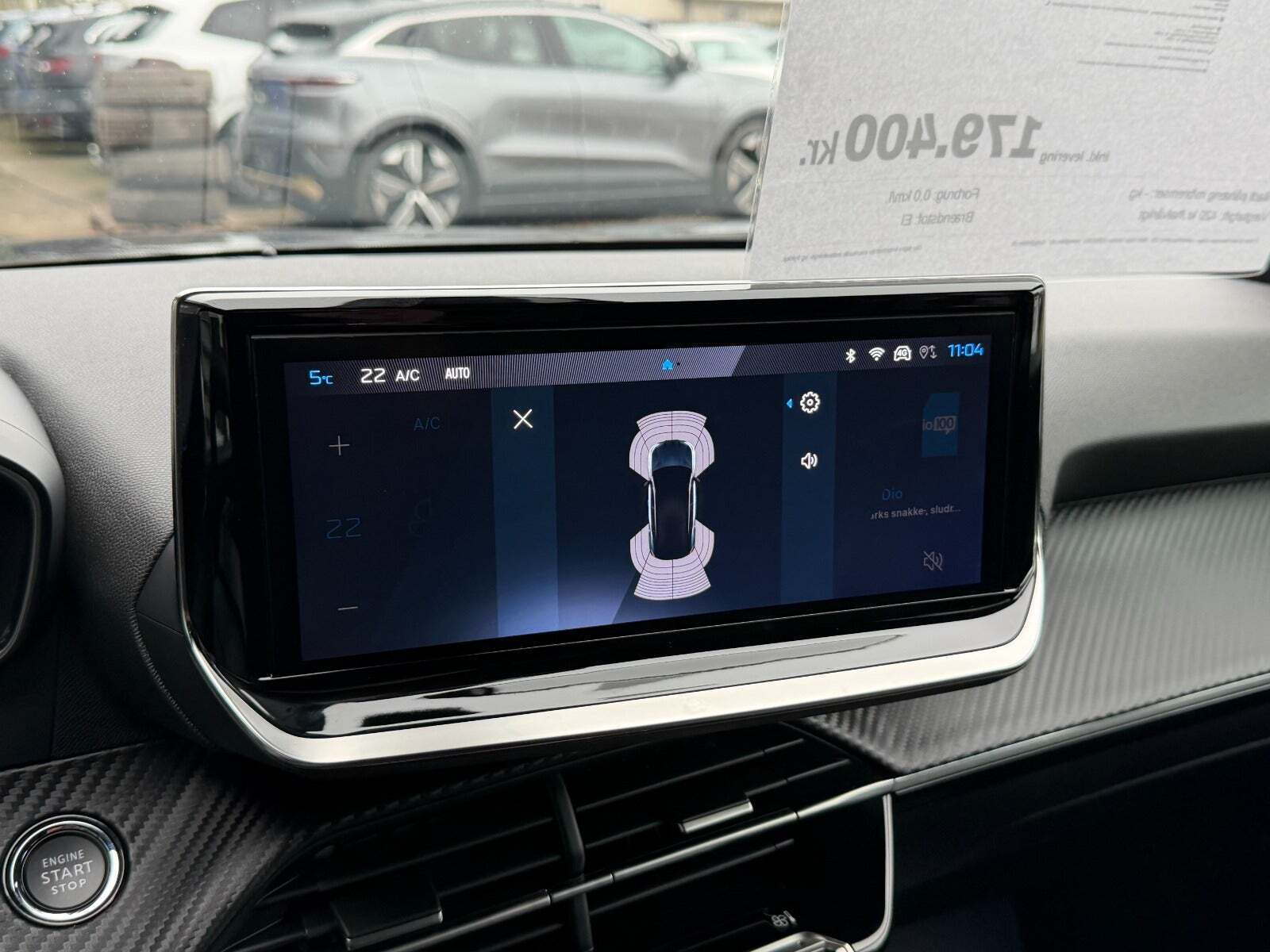 Sort Peugeot e-2008 fra 2024