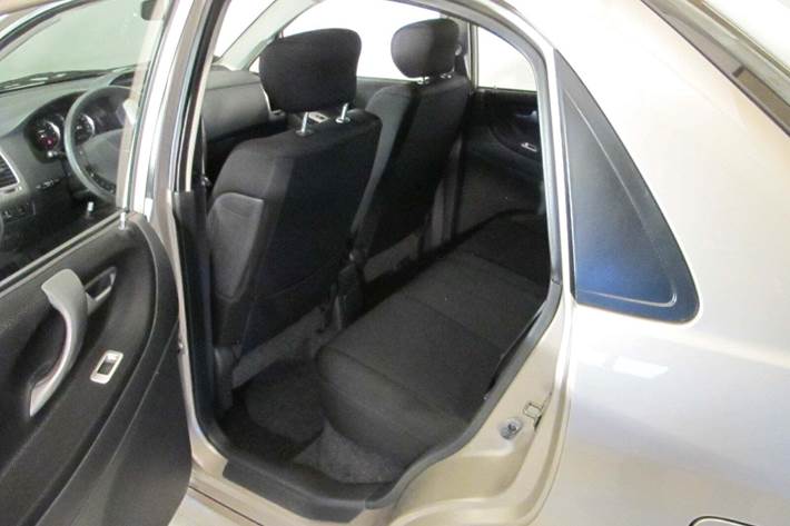 undefined Suzuki Liana fra 2006 set indefra