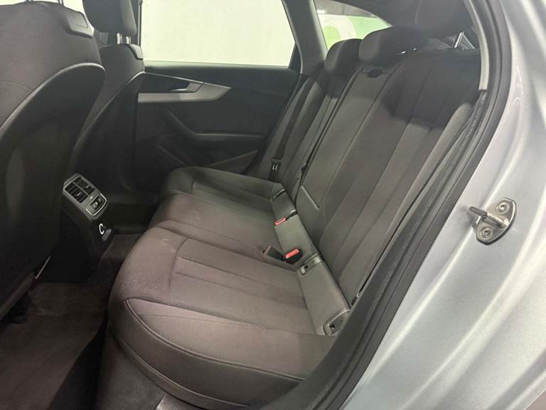 Audi A4 40 TFSi S-line plus Avant S-tr.