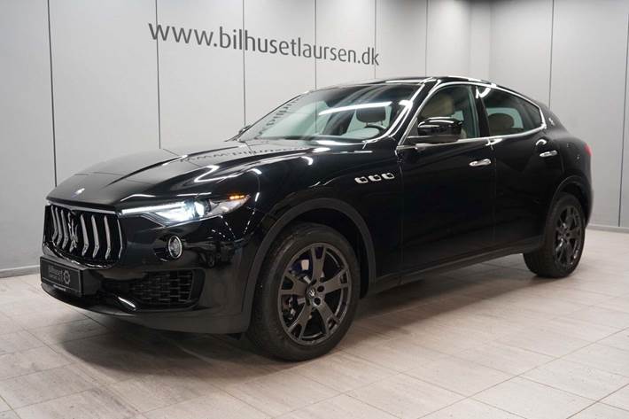 Sort Maserati Levante fra 2018
