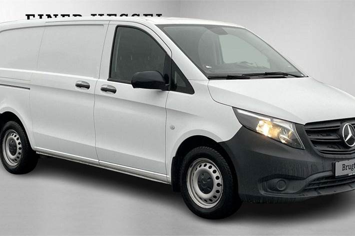 Hvid Mercedes Vito 114 fra 2021