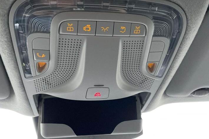 Hvid Mercedes Vito 114 fra 2021