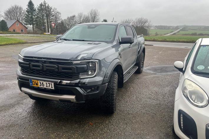 undefined Ford Ranger Raptor fra 2024 set udefra