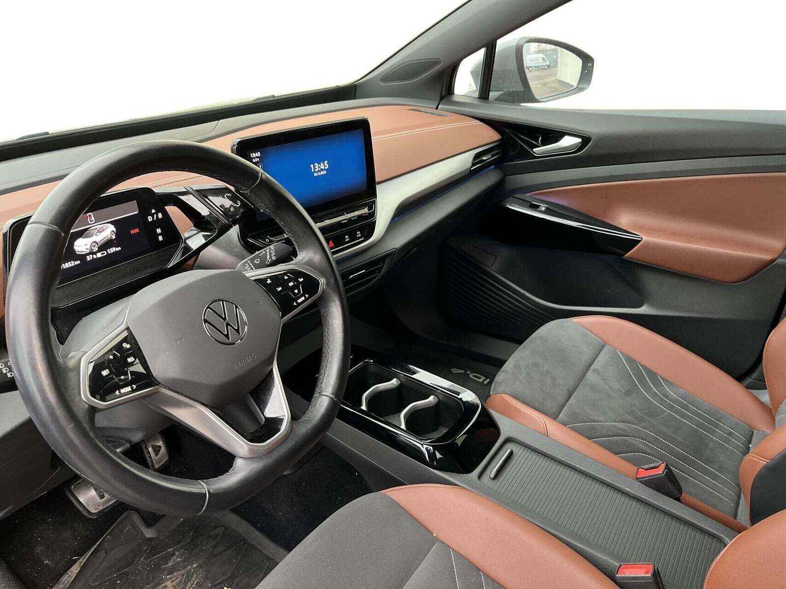 VW ID.4 77 Business Performance