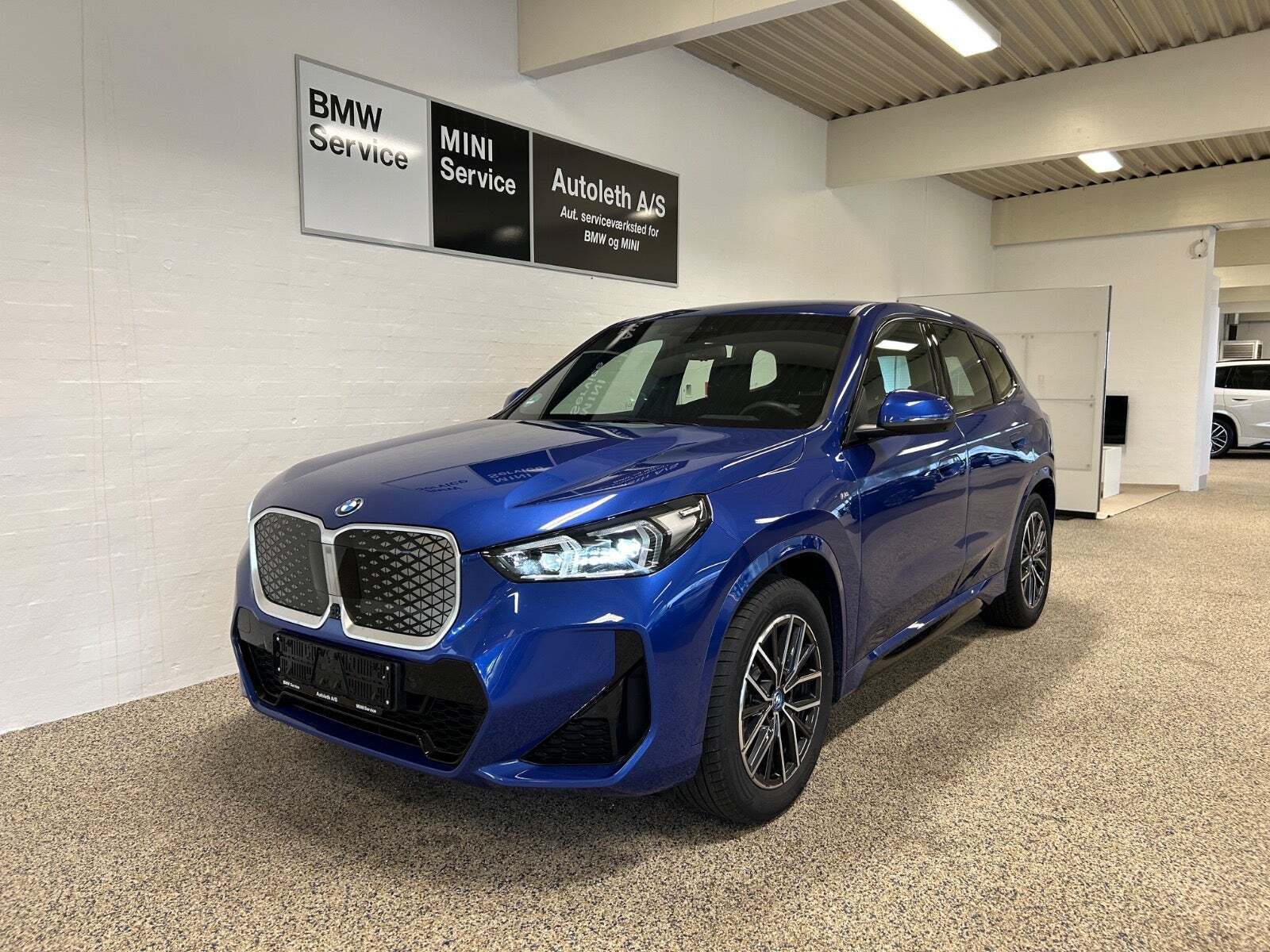 BMW iX1 xDrive30 Fully Charged M-Sport