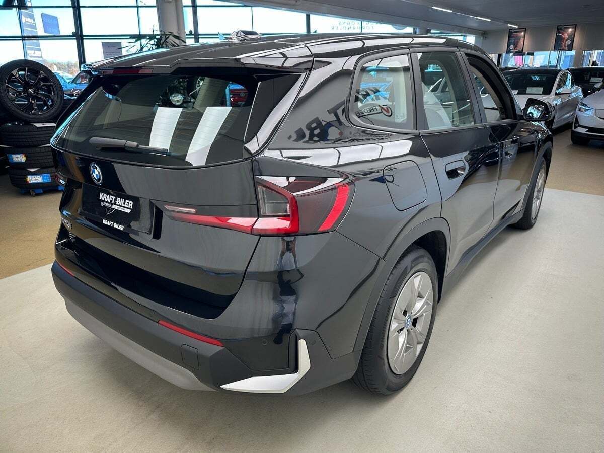 BMW iX1 xDrive30