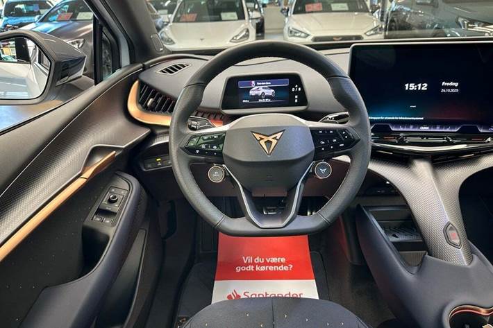 Grå Cupra Tavascan fra 2025