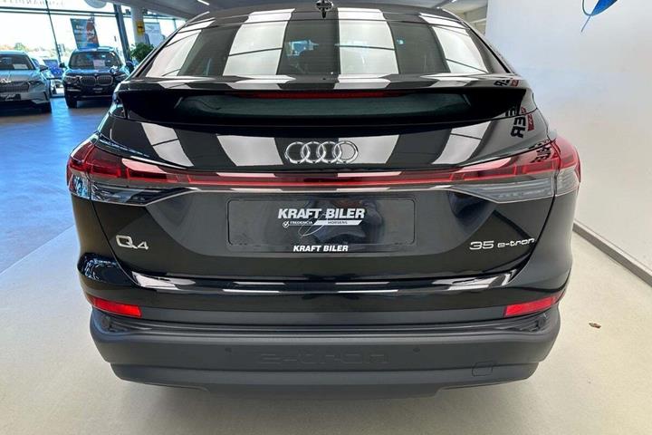 Sort Audi Q4 e-tron fra 2022