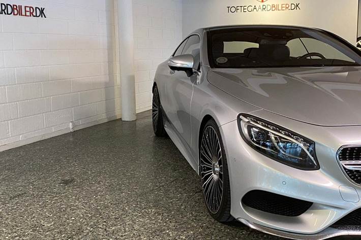 Sølv Mercedes S500 fra 2014