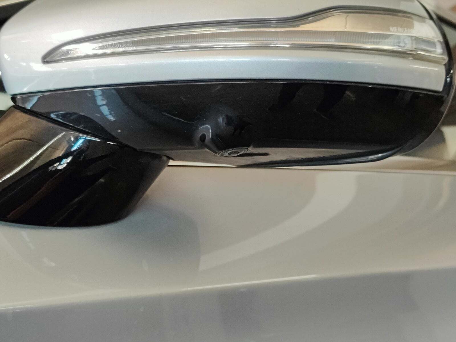 Sølv Mercedes S500 fra 2014