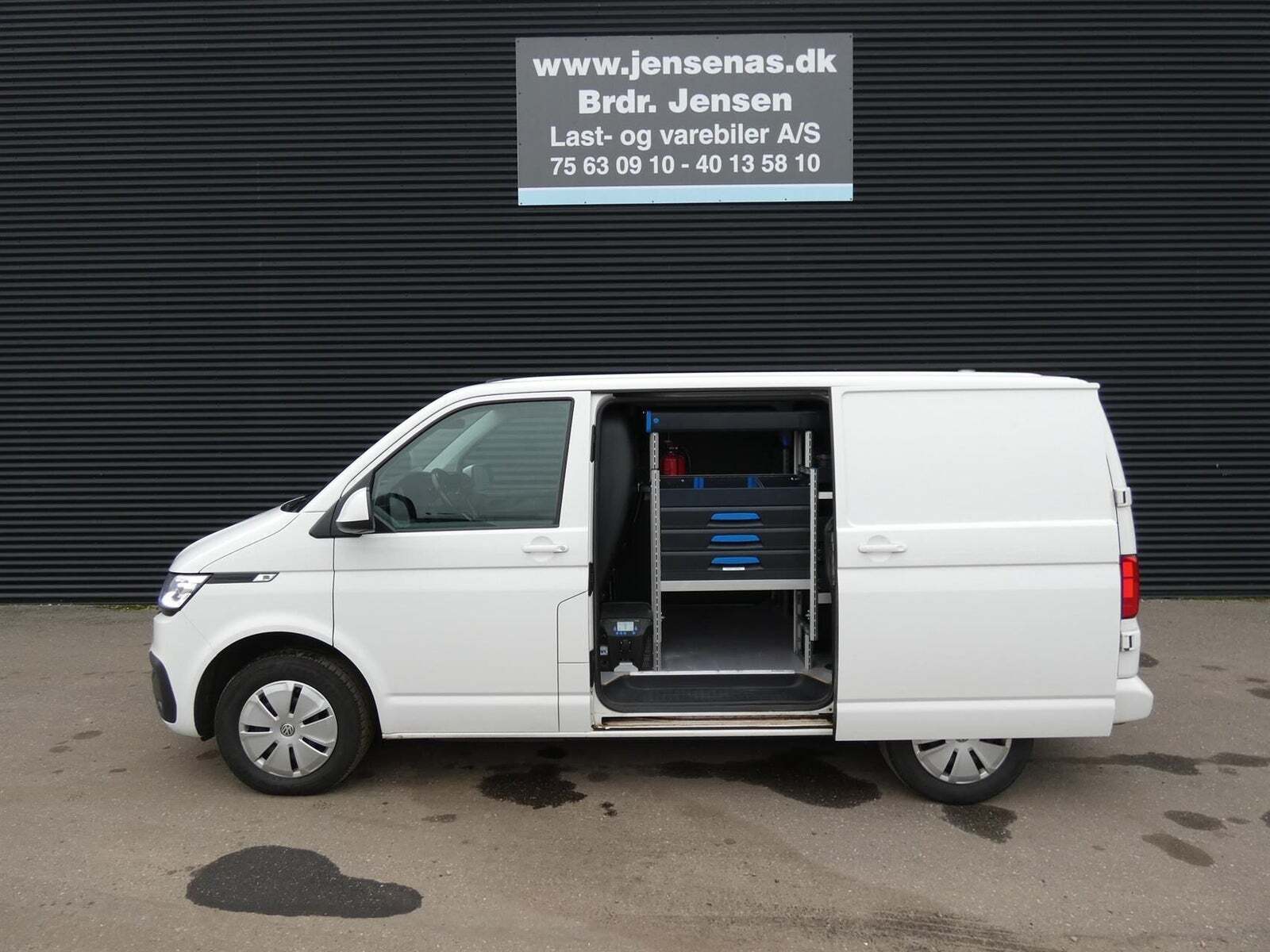 VW Transporter 2,0 TDi 150 Kassevogn DSG 4Motion kort