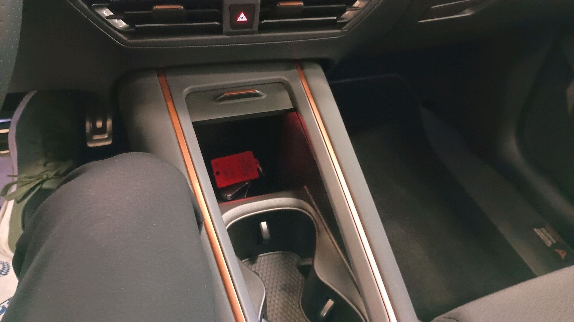 Grå Cupra Born fra 2022