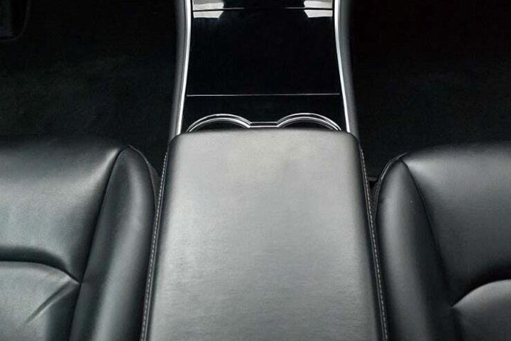 undefined Tesla Model 3 fra 2019