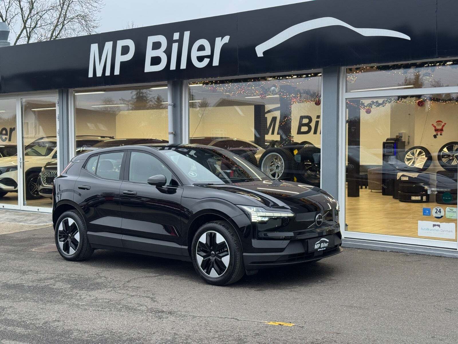 Volvo EX30 Standard Range Core