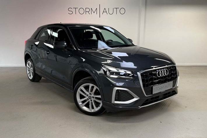 Grå Audi Q2 fra 2021