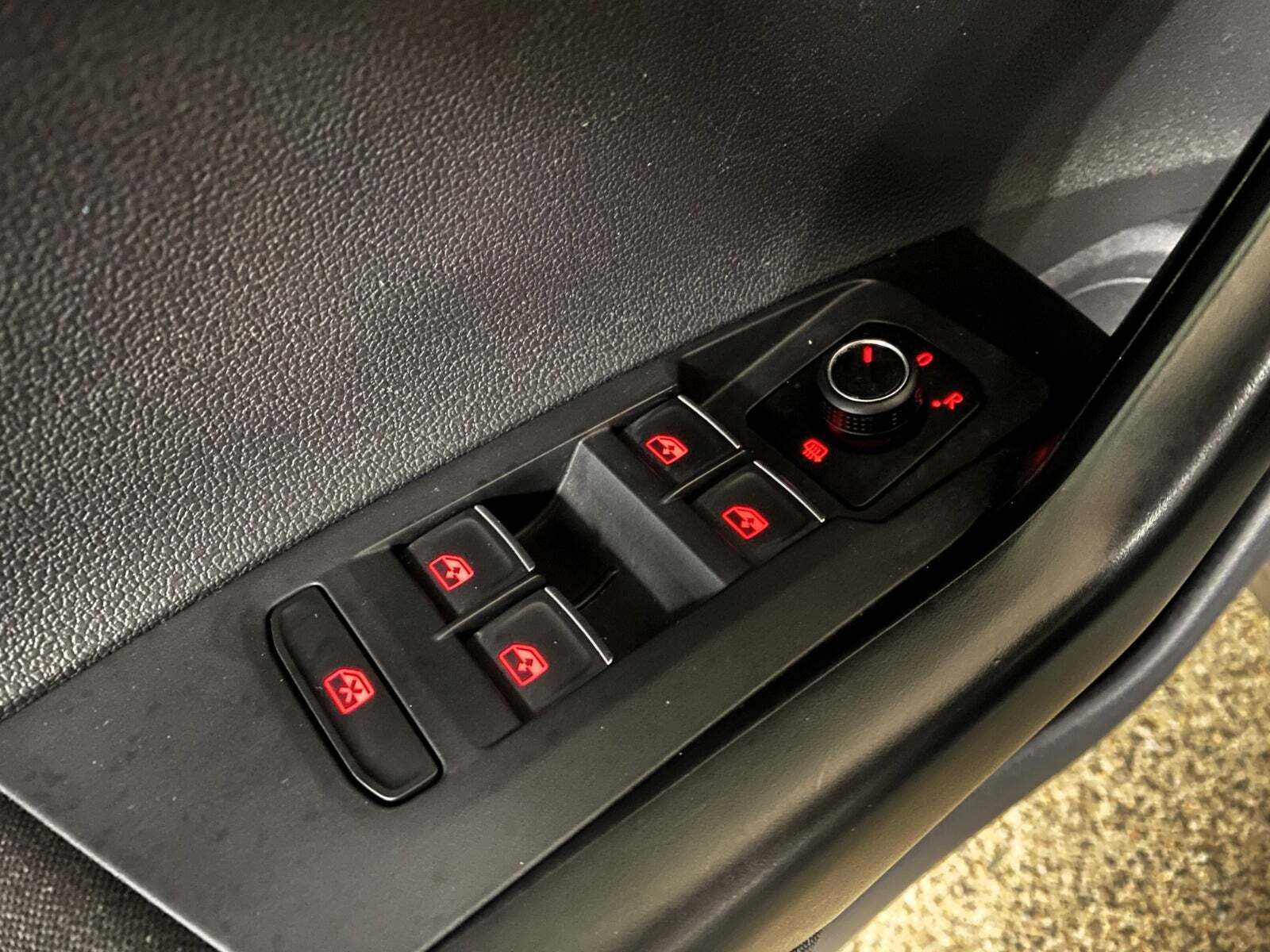 Grå VW Polo fra 2018