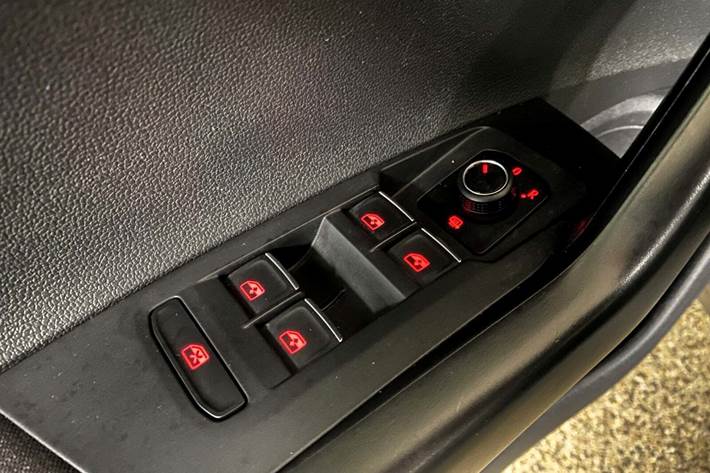 Grå VW Polo fra 2018