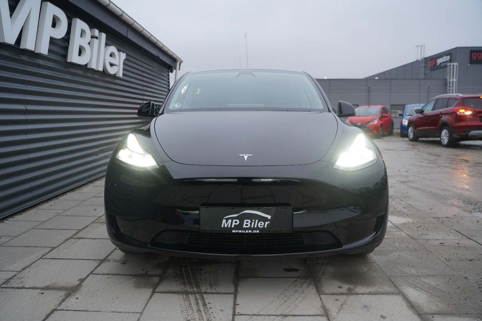 Tesla Model Y RWD