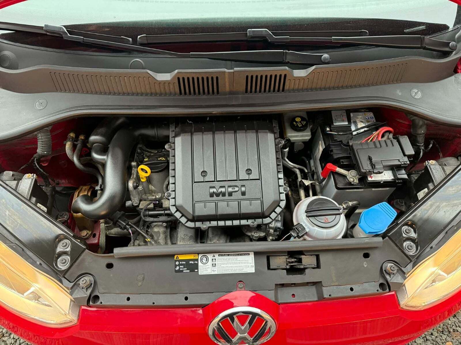 Rød VW UP! fra 2016