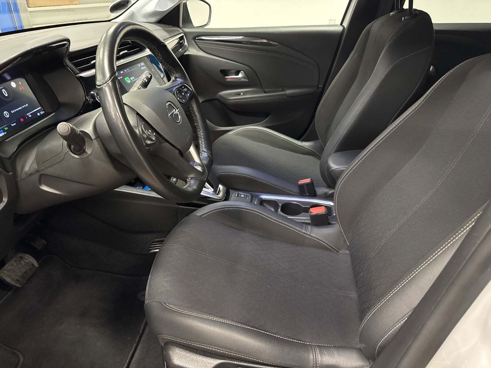 Hvid Opel Corsa-e fra 2021