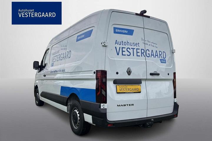 Hvid Renault Master V T33 fra 2025