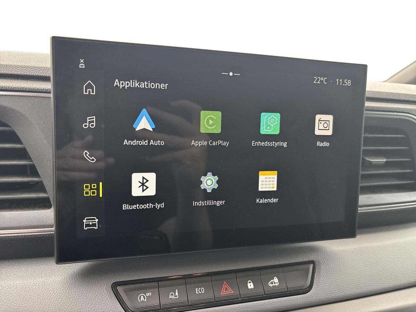 Hvid Renault Master V T33 fra 2025