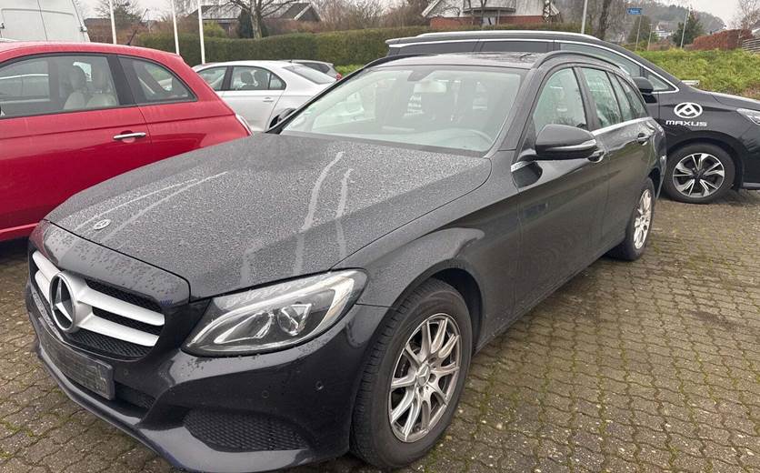 Mercedes C220 d 2,2 Avantgarde stc. aut.