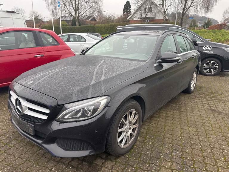 Mercedes C220 d 2,2 Avantgarde stc. aut.
