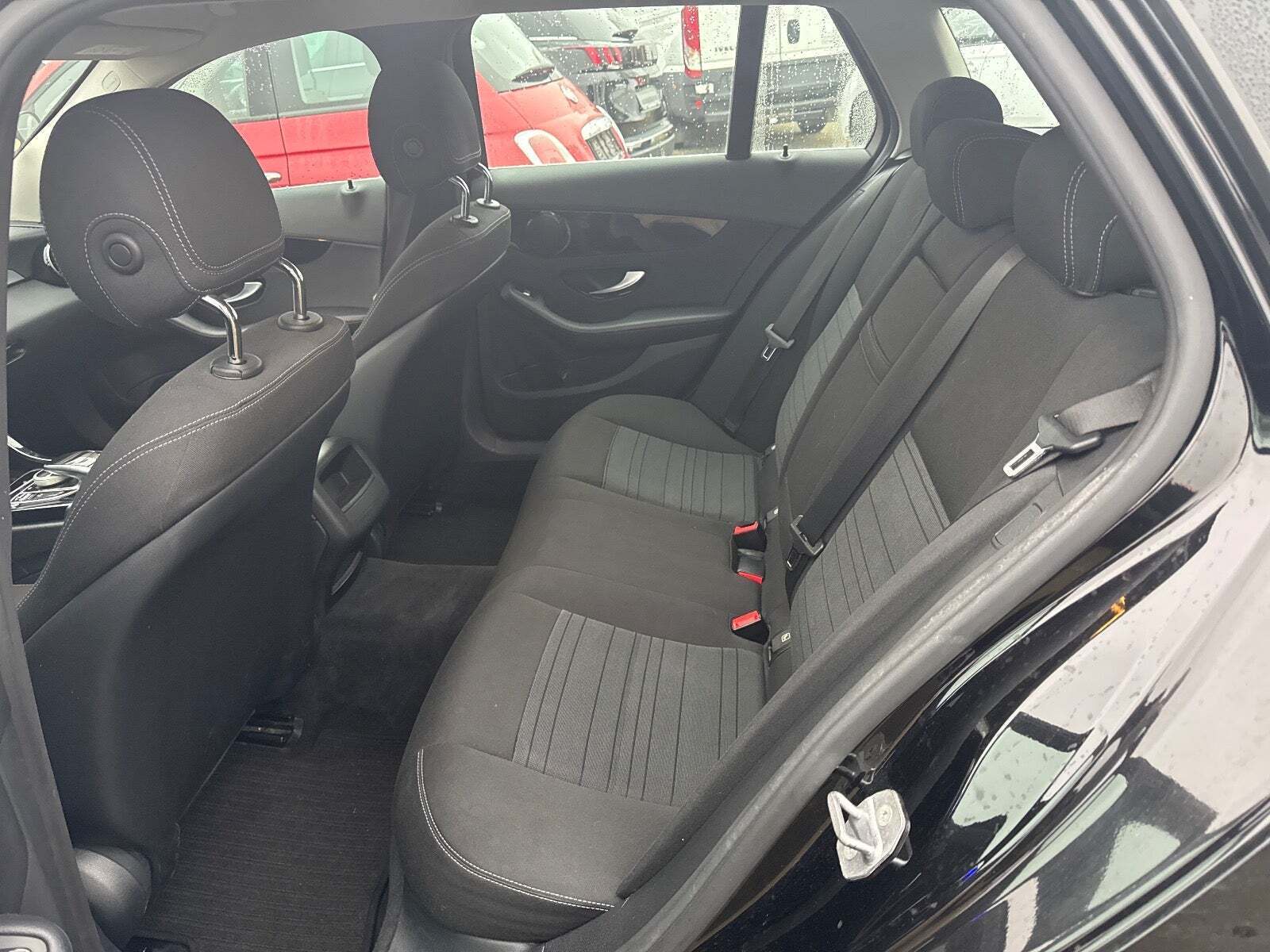 Sort Mercedes C220 d fra 2018