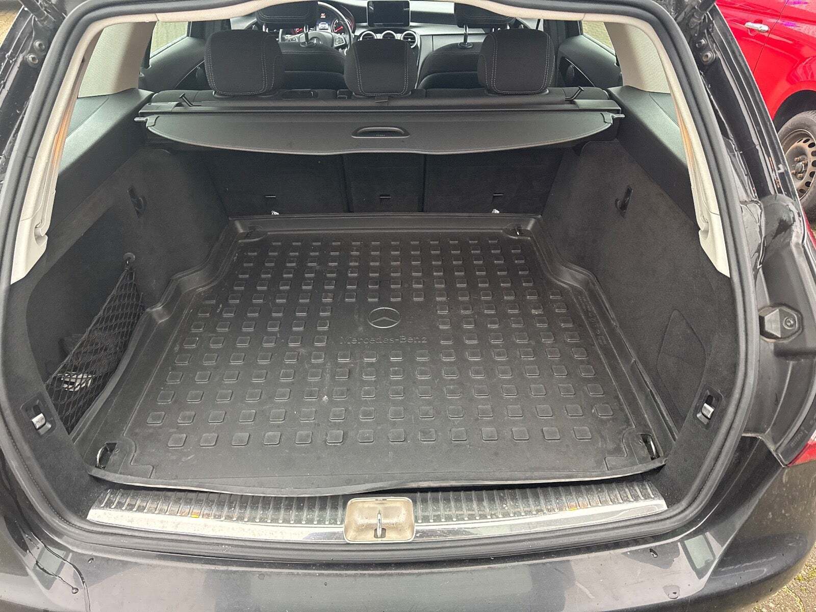 Sort Mercedes C220 d fra 2018