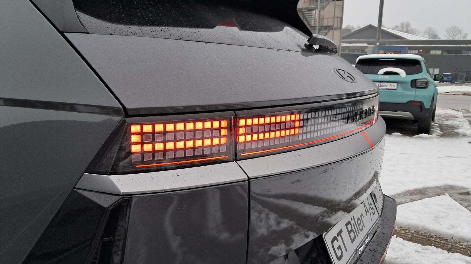 Grå Hyundai Ioniq 5 fra 2024