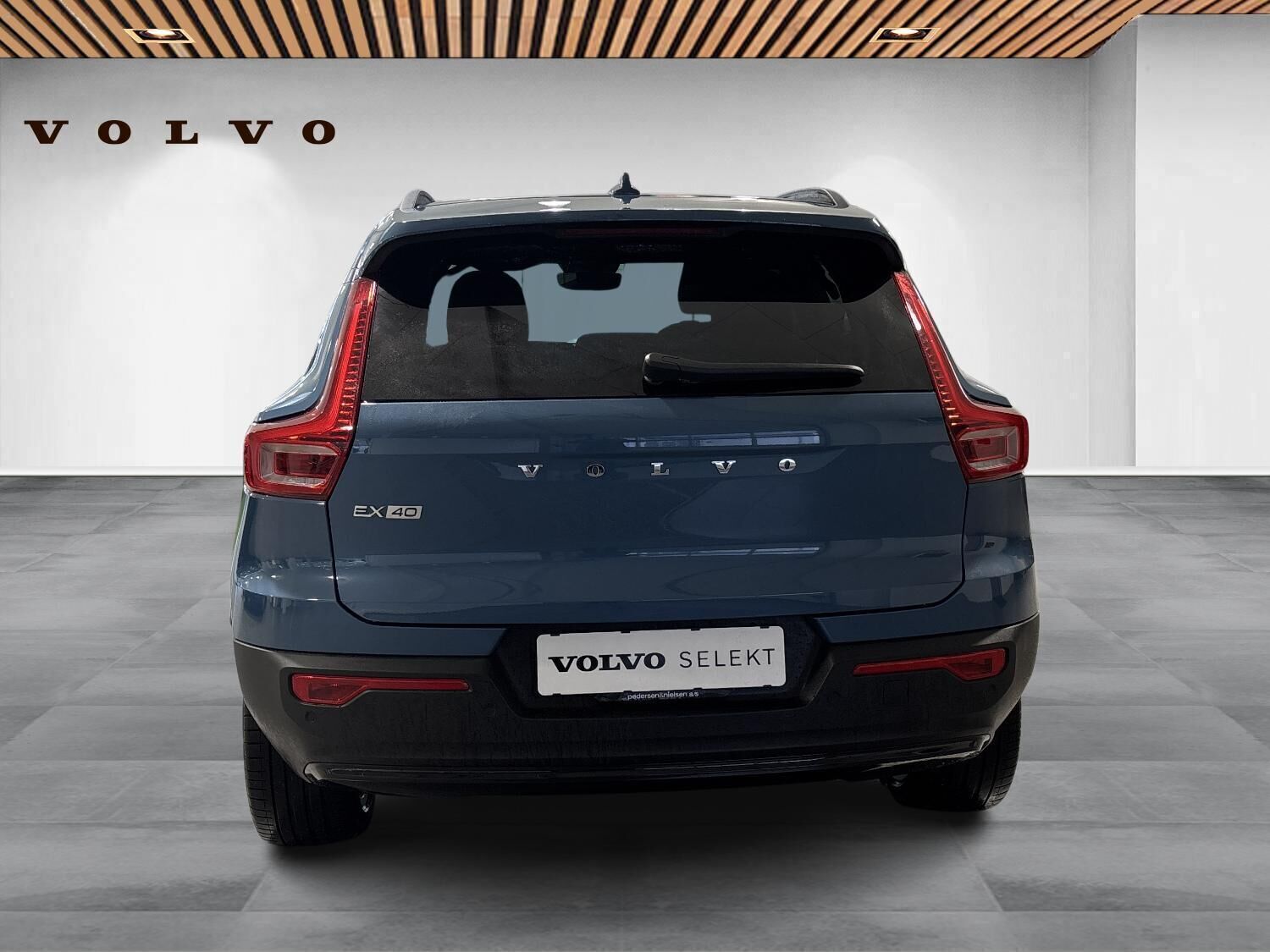 Volvo EX40 Single Motor Extended Range Core 252HK 5d Aut.