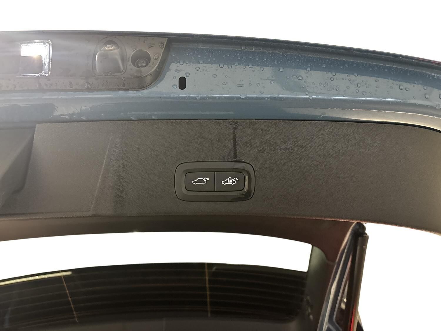 Blå Volvo EX40 fra 2025